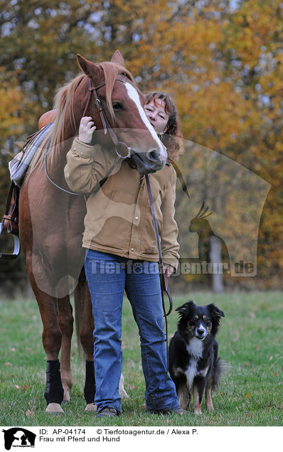 Frau mit Pferd und Hund / AP-04174