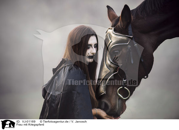Frau mit Kriegspferd / VJ-01169
