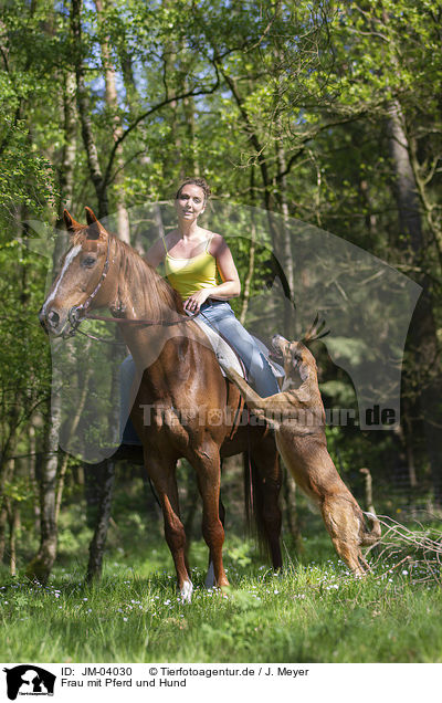 Frau mit Pferd und Hund / JM-04030