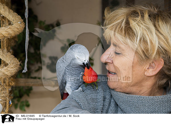 Frau mit Graupapagei / woman with Grey Parrot / MS-01685